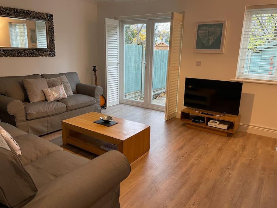 The Old Printworks, With Parking And Patio Garden Villa Whitstable Exteriör bild